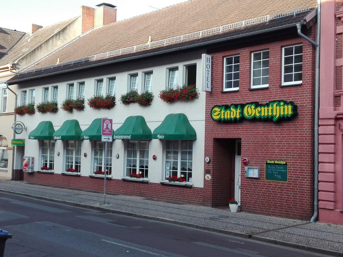 Hotel & Restaurant Stadt Genthin Extérieur photo